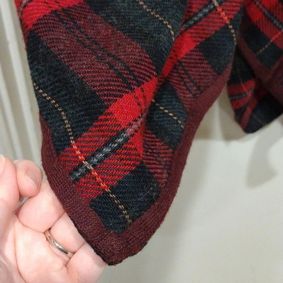 I.K.C. For Country Wear Wool Blend Red Tartan Plaid Cape/Poncho Sz M-Academia - Picture 4 of 7